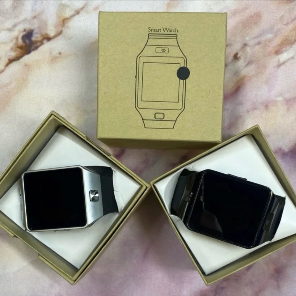 Smart Watch with Black and Silver Finish BRAND NEW - Picture 2 of 2